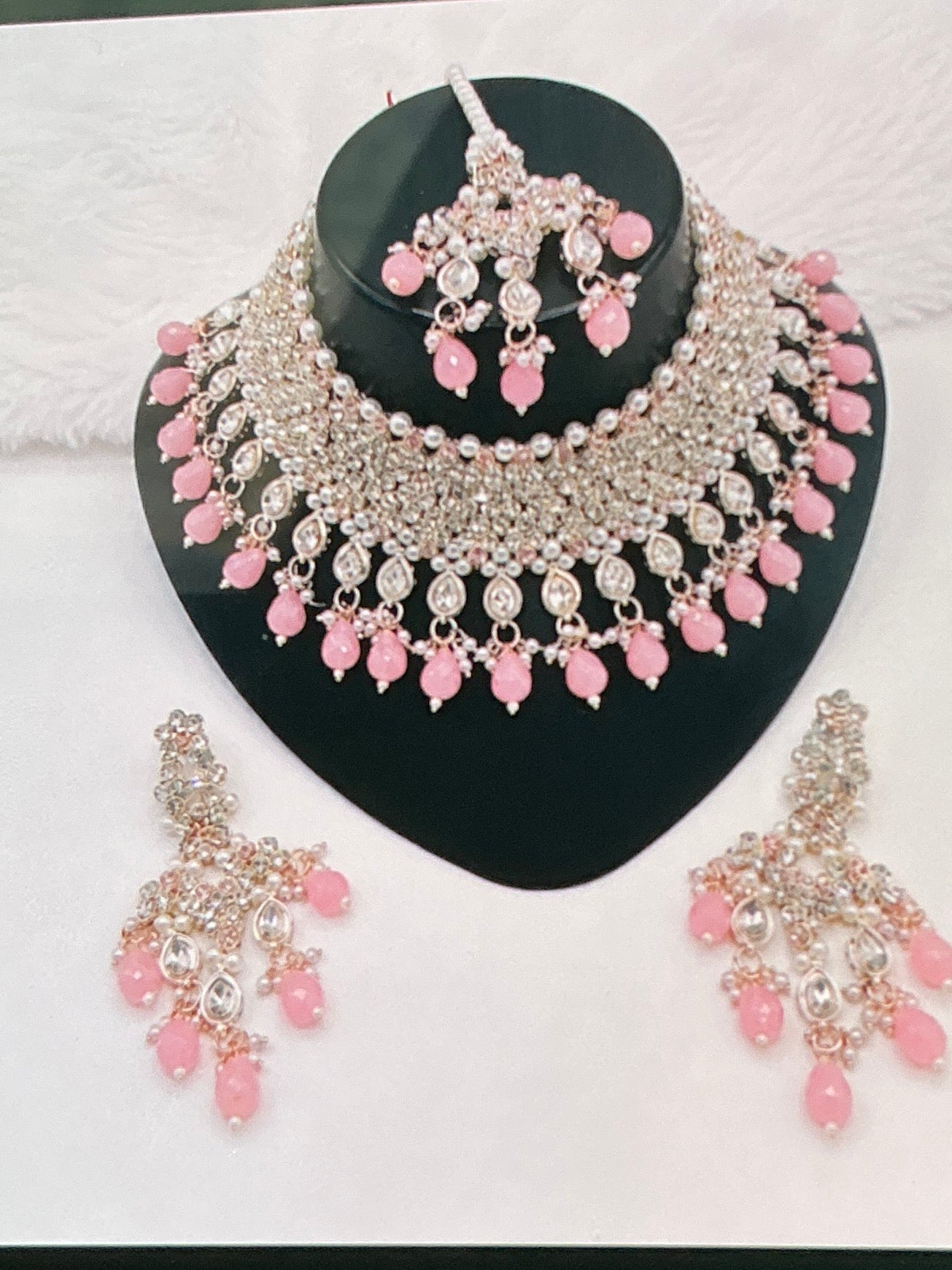 Pink Necklace l